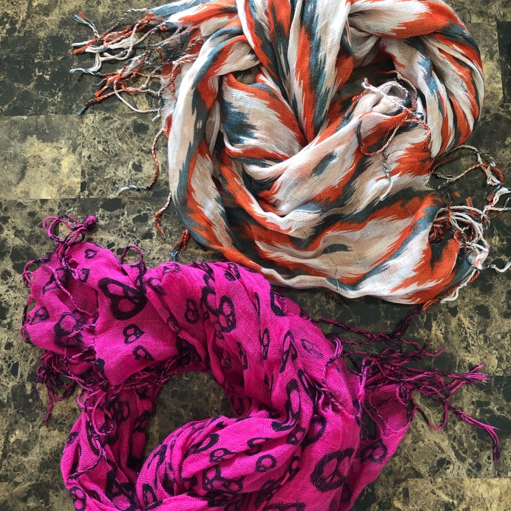 Set of 2 fashion scarfs